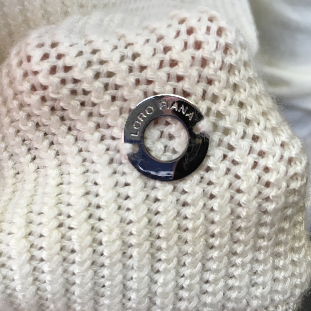 Loro Piana Cream White Cashmere Silk Blend Sweater - Picture 7 of 8